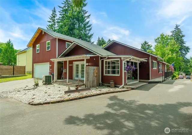 Photo 1 of Single family home for sale at 1702 Eastside St Se, Olympia, WA 98501 | MLS# NWM2545190 | Listing updated on 2026-09-22