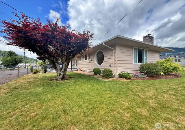 Photo 2 of Sale Pending at 301 Temple Ave, Morton, WA 98356 | MLS# NWM2545204 | Listing updated on 2026-09-25