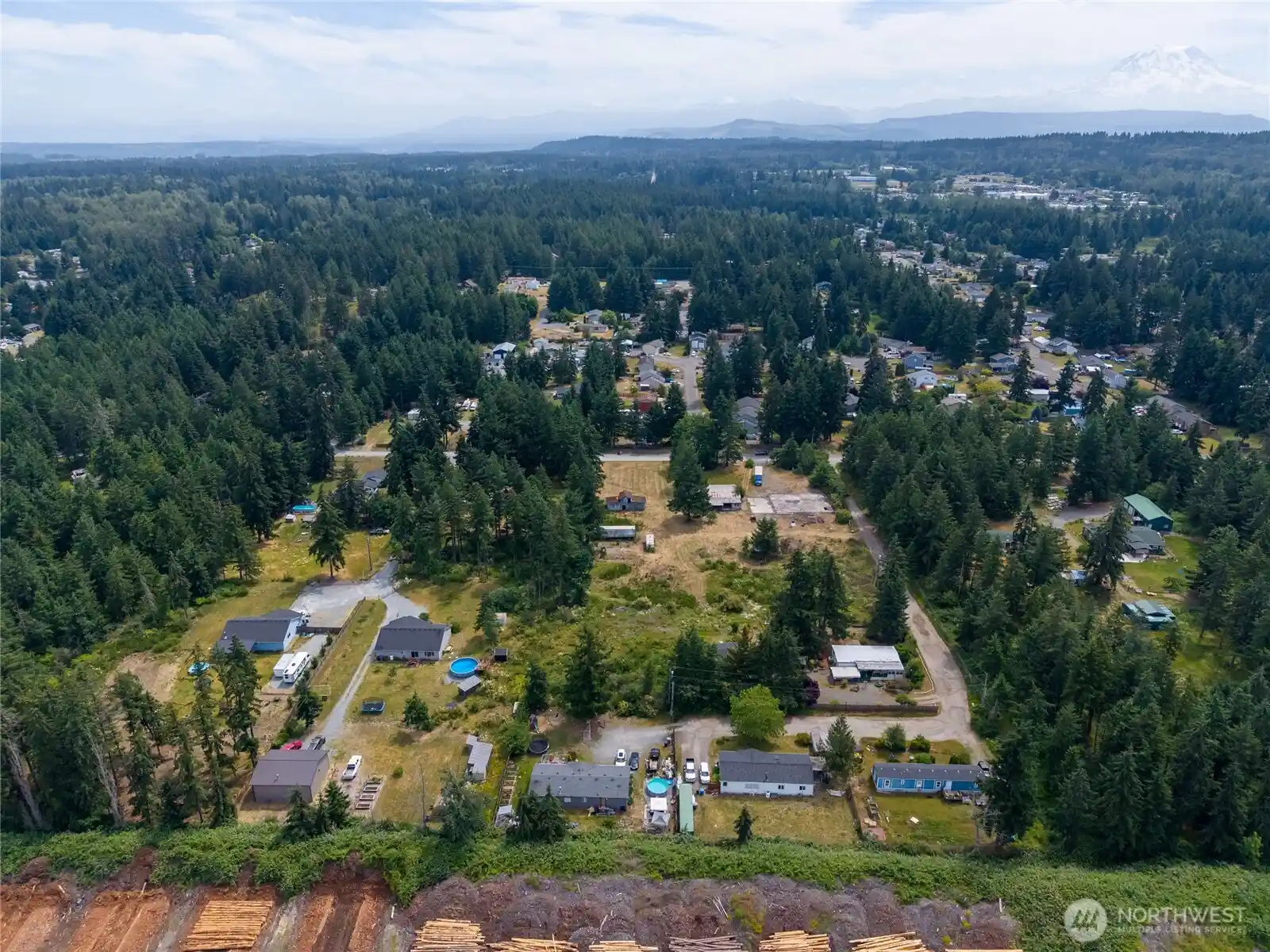 Photo 2 of Manufactured home for sale at 21620 88th Avenue E, Graham, WA 98338 | MLS# NWM2545226 | Listing updated on 2026-10-25