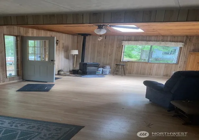 Photo 4 of Sale Pending at 50 N Quinault Pl, Hoodsport, WA 98548 | MLS# NWM2545232 | Listing updated on 2026-09-25