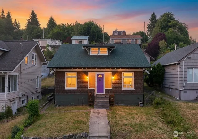 Photo 1 of Single family home for sale at 317 Sunset Dr, Hoquiam, WA 98550 | MLS# NWM2545326 | Listing updated on 2026-09-22