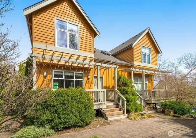 Photo 4 of Townhouse for sale at 2815 24th Avenue S, Seattle, WA 98144 | MLS# NWM2545365 | Listing updated on 2026-09-23