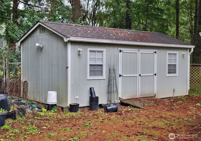 Photo 4 of Manufactured home for sale at 112 Topaz Ct, Winlock, WA 98596 | MLS# NWM2545486 | Listing updated on 2026-09-22