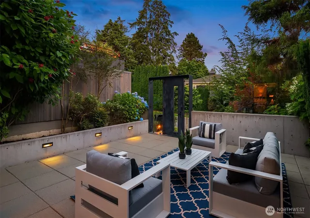 Photo 3 of Single family home for sale at 3908 Ne 38th Street, Seattle, WA 98105 | MLS# NWM2545487 | Listing updated on 2026-10-01