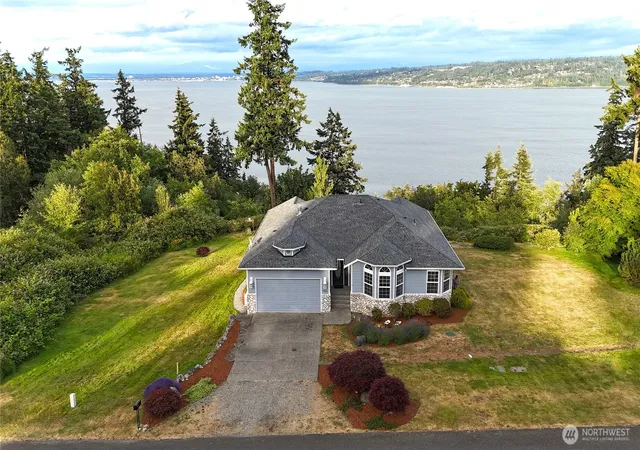 Single family home for sale at 7023 Columbia Ave, Clinton, WA 98236 | MLS# NWM2545490