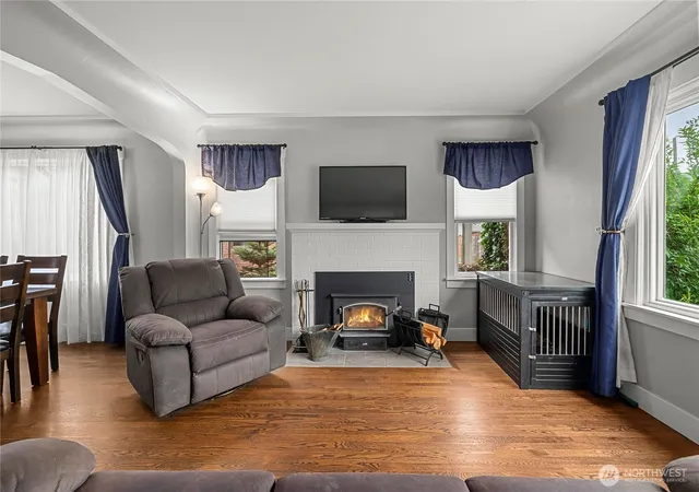 Photo 3 of Single family home for sale at 3735 N 29th Street, Tacoma, WA 98407 | MLS# NWM2545496 | Listing updated on 2026-09-23