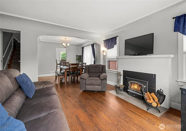 Photo 4 of Single family home for sale at 3735 N 29th Street, Tacoma, WA 98407 | MLS# NWM2545496 | Listing updated on 2026-09-23