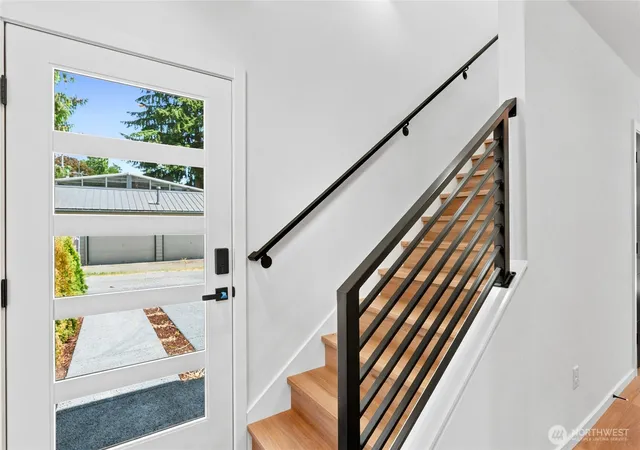 Photo 2 of Sale Pending at 10704 Linden Ave N, Seattle, WA 98133 | MLS# NWM2545546 | Listing updated on 2026-09-25