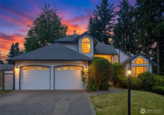 Single family home for sale at 36110 23rd Place S, Federal Way, WA 98003 | MLS# NWM2545549