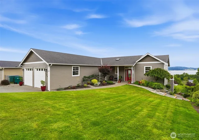 Photo 3 of Sale Pending at 784 Gladstone Dr, Camano Island, WA 98282 | MLS# NWM2545588 | Listing updated on 2026-09-25