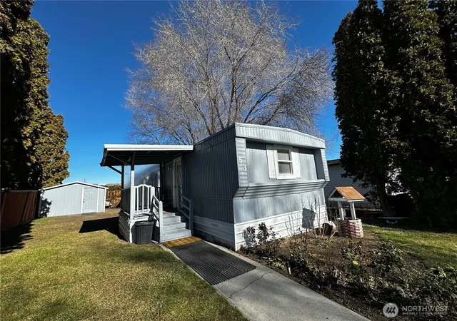 Photo 4 of Manufactured home for sale at 3131 W Wapato Dr #53, Moses Lake, WA 98837 | MLS# NWM2545591 | Listing updated on 2026-10-02