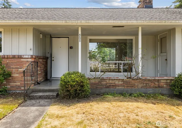 Photo 3 of Single family home for sale at 808 117th Street S, Tacoma, WA 98444 | MLS# NWM2545595 | Listing updated on 2026-09-18