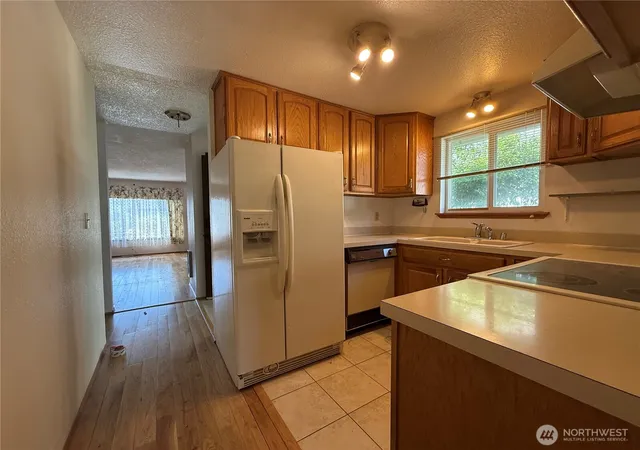 Photo 3 of Sale Pending at 1415 E 55th Street, Tacoma, WA 98404 | MLS# NWM2545612 | Listing updated on 2026-09-22