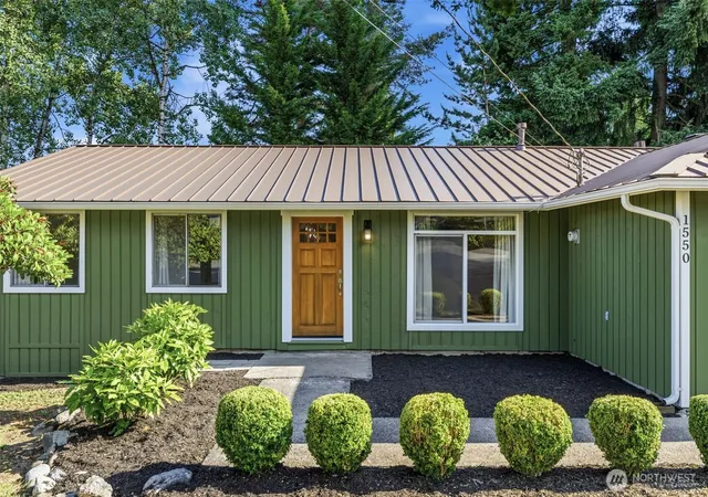 Photo 2 of Single family home for sale at 1550 172nd Avenue Ne, Bellevue, WA 98008 | MLS# NWM2545639 | Listing updated on 2026-09-22