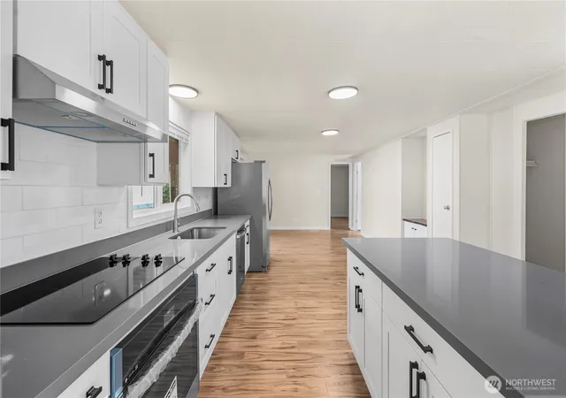 Photo 4 of Manufactured home for sale at 605 167th Court E #16, Spanaway, WA 98387 | MLS# NWM2545651 | Listing updated on 2026-09-22