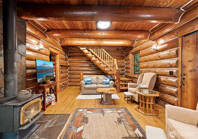 Photo 2 of Single family home for sale at 44725 Se 71st Street, Snoqualmie, WA 98065 | MLS# NWM2545656 | Listing updated on 2026-09-22