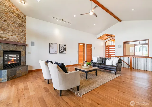 Photo 4 of Single family home for sale at 5550 Whitehorn Way, Blaine, WA 98230 | MLS# NWM2545708 | Listing updated on 2026-09-22
