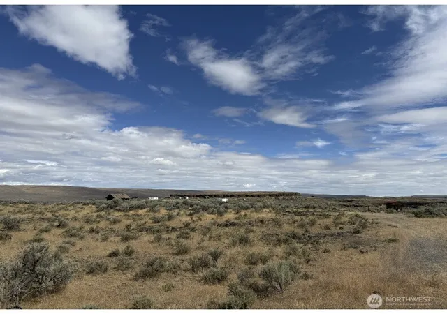 Photo 1 of Land for sale at 245 Arroyo Pl, Ephrata, WA 98823 | MLS# NWM2545712 | Listing updated on 2026-09-22