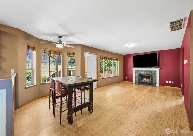Photo 4 of Sale Pending at 35012 13th Place SW, Federal Way, WA 98023 | MLS# NWM2545724 | Listing updated on 2026-09-24