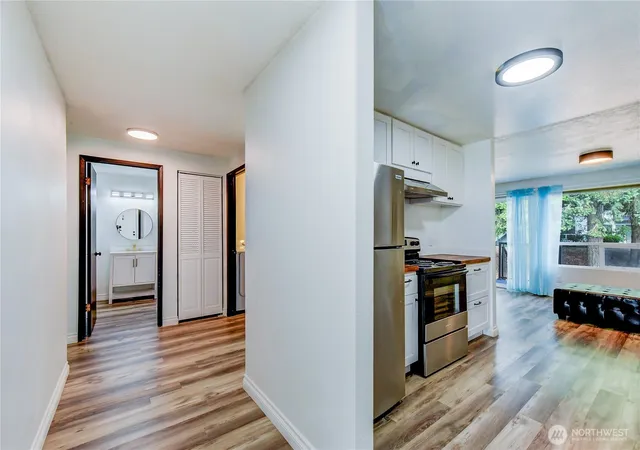 Photo 3 of Condo for sale at 1934 Sw 318th Place #10-C, Federal Way, WA 98023 | MLS# NWM2545734 | Listing updated on 2026-09-22