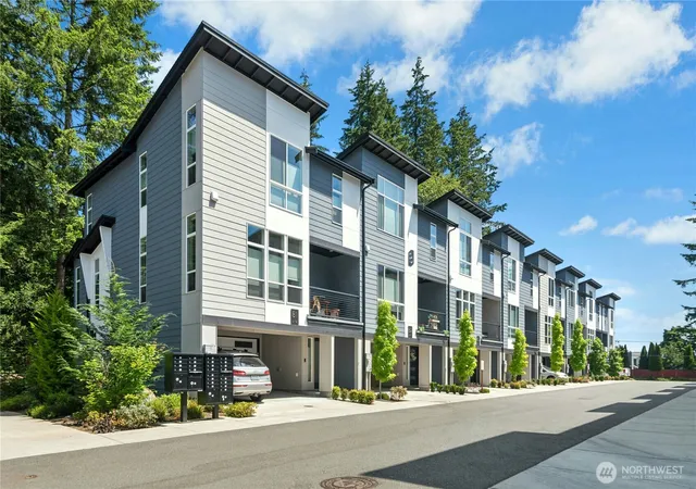 Photo 2 of Single family home for sale at 13710 Ash Way #B7, Everett, WA 98204 | MLS# NWM2545739 | Listing updated on 2026-09-22