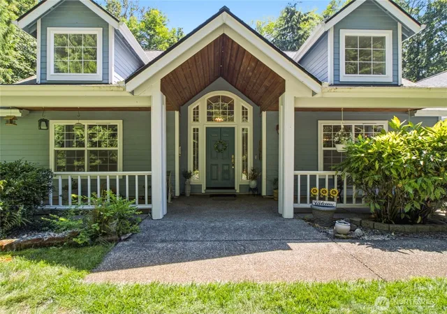 Photo 3 of Single family home for sale at 3412 Quail Crk Ln Ne, Olympia, WA 98516 | MLS# NWM2545743 | Listing updated on 2026-09-30