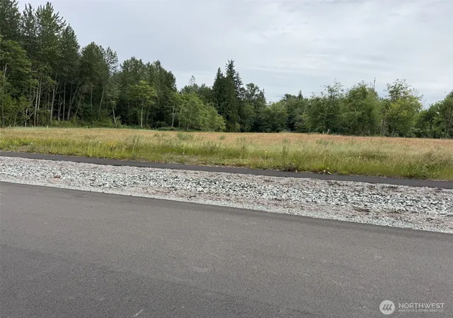 Photo 4 of Sale Pending at 18 Xx 280th St NE, Arlington, WA 98223 | MLS# NWM2545750 | Listing updated on 2026-09-27