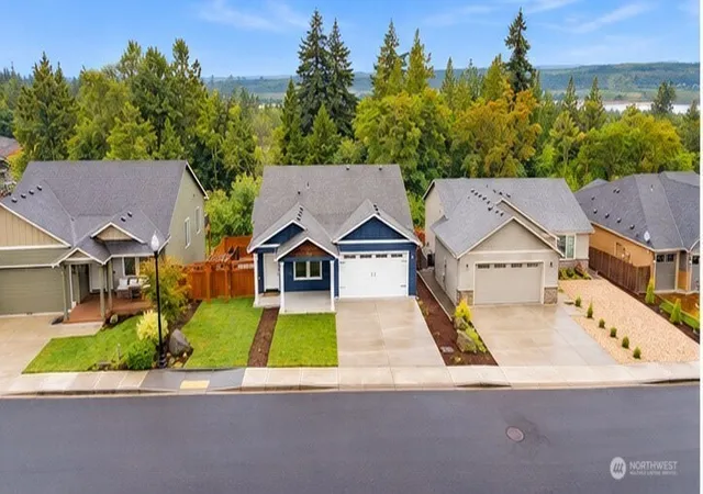 Photo 3 of Single family home for sale at 413 Stone Park, Kalama, WA 98625 | MLS# NWM2545828 | Listing updated on 2026-09-30