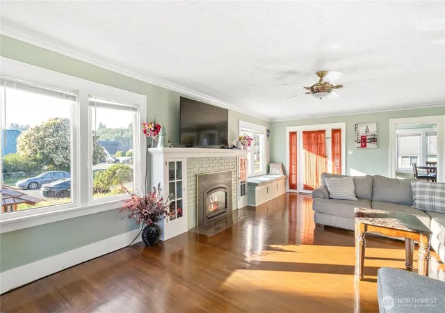 Photo 3 of Sale Pending at 801 Spruce St, Hoquiam, WA 98550 | MLS# NWM2545849 | Listing updated on 2026-09-04