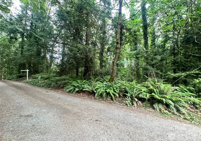 Photo 3 of Land for sale at 0 Alder, Indianola, WA 98342 | MLS# NWM2545852 | Listing updated on 2026-09-29