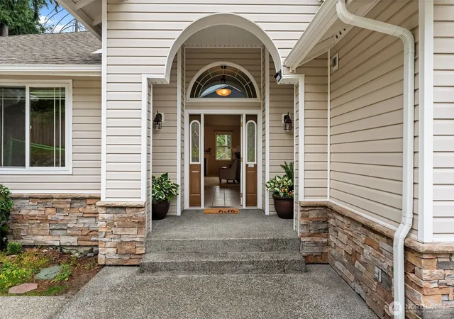 Photo 2 of Single family home for sale at 5808 60th Street W, University Place, WA 98467 | MLS# NWM2545900 | Listing updated on 2026-09-20