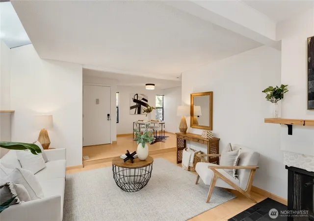 Photo 3 of Sale Pending at 10919 NE 35th Place #4, Bellevue, WA 98004 | MLS# NWM2545910 | Listing updated on 2026-09-25