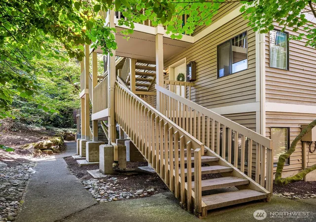 Photo 4 of Condo for sale at 406 10th Street #C202, Kirkland, WA 98033 | MLS# NWM2545937 | Listing updated on 2026-09-18