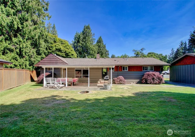 Photo 3 of Single family home for sale at 21264 Plaza Dr, Sedro Woolley, WA 98284 | MLS# NWM2545948 | Listing updated on 2026-09-22