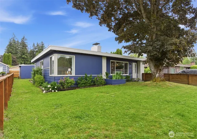 Photo 1 of Sale Pending at 8423 E D St, Tacoma, WA 98445 | MLS# NWM2545971 | Listing updated on 2026-08-19