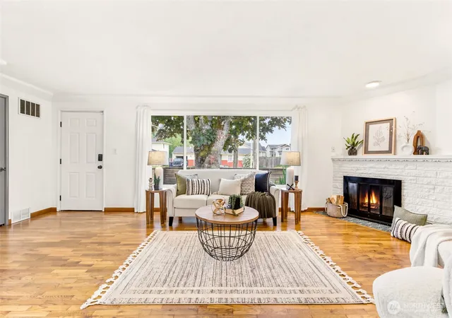 Photo 3 of Sale Pending at 8423 E D St, Tacoma, WA 98445 | MLS# NWM2545971 | Listing updated on 2026-08-19