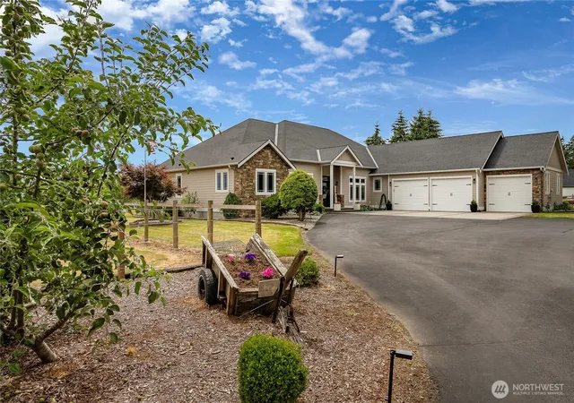 Photo 1 of Single family home for sale at 7969 Rodeo Dr, Lynden, WA 98264 | MLS# NWM2545973 | Listing updated on 2026-09-22