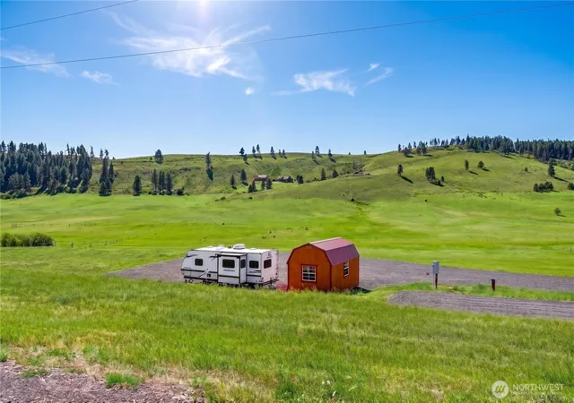 Photo 1 of Land for sale at 1541 Bettas Rd, Cle Elum, WA 98922 | MLS# NWM2545979 | Listing updated on 2026-09-22
