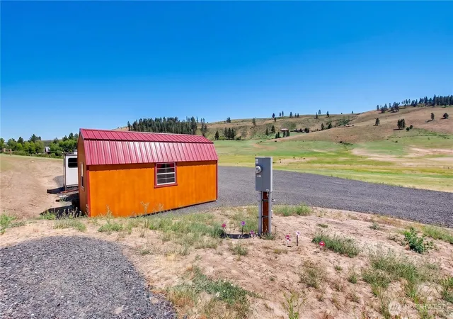 Photo 3 of Land for sale at 1541 Bettas Rd, Cle Elum, WA 98922 | MLS# NWM2545979 | Listing updated on 2026-09-22