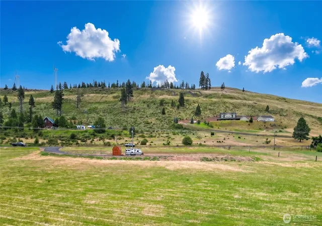 Photo 4 of Land for sale at 1541 Bettas Rd, Cle Elum, WA 98922 | MLS# NWM2545979 | Listing updated on 2026-09-22