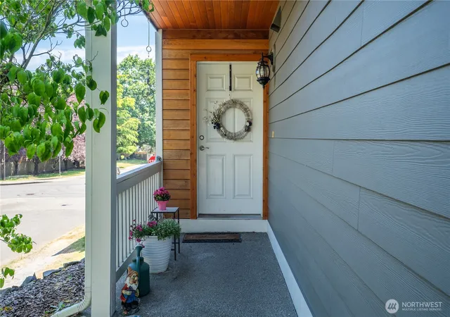 Photo 2 of Sale Pending at 10906 181st Avenue Pl E, Bonney Lake, WA 98391 | MLS# NWM2545981 | Listing updated on 2026-10-01