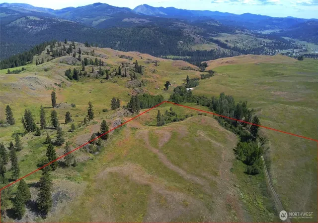 Photo 2 of Single family home for sale at 3 Garden Ln, Curlew, WA 99118 | MLS# NWM2546000 | Listing updated on 2026-09-22