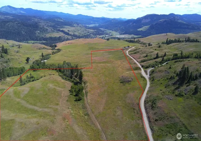 Photo 3 of Single family home for sale at 3 Garden Ln, Curlew, WA 99118 | MLS# NWM2546000 | Listing updated on 2026-09-22