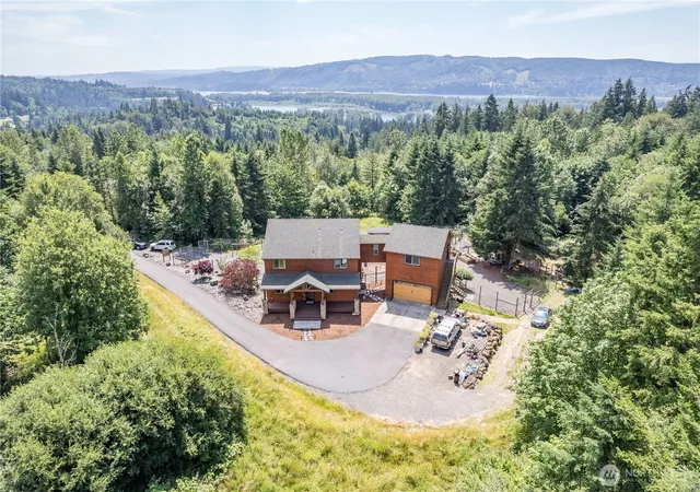 Photo 1 of Single family home for sale at 251 Beasley Rd, Kelso, WA 98626 | MLS# NWM2546002 | Listing updated on 2026-09-22