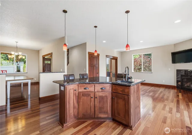 Photo 4 of Single family home for sale at 251 Beasley Rd, Kelso, WA 98626 | MLS# NWM2546002 | Listing updated on 2026-09-22