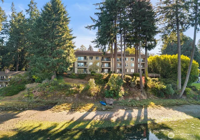 Photo 1 of Sale Pending at 923 Pershing Ave #205, Bremerton, WA 98312 | MLS# NWM2546071 | Listing updated on 2026-08-28