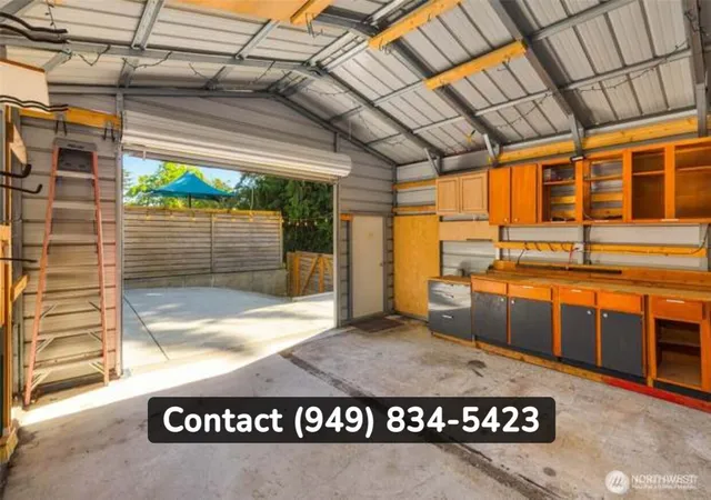 Photo 2 of Single family home for sale at 10015 Ashworth Ave N, Seattle, WA 98133 | MLS# NWM2546072 | Listing updated on 2026-06-26