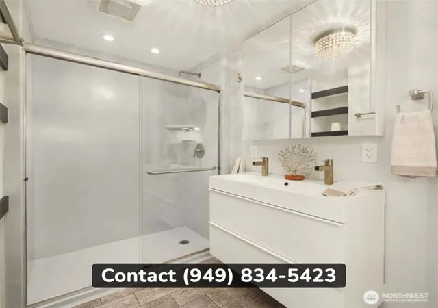 Photo 4 of Single family home for sale at 10015 Ashworth Ave N, Seattle, WA 98133 | MLS# NWM2546072 | Listing updated on 2026-06-26