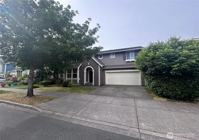 Photo 2 of Single family home for sale at 1218 32nd Street Ne, Auburn, WA 98002 | MLS# NWM2546094 | Listing updated on 2026-09-30