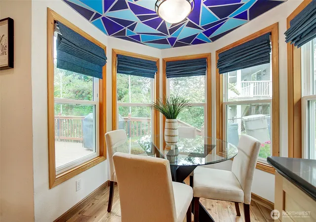 Photo 3 of Sale Pending at 11546 84th Avenue NE, Kirkland, WA 98034 | MLS# NWM2546109 | Listing updated on 2026-09-21